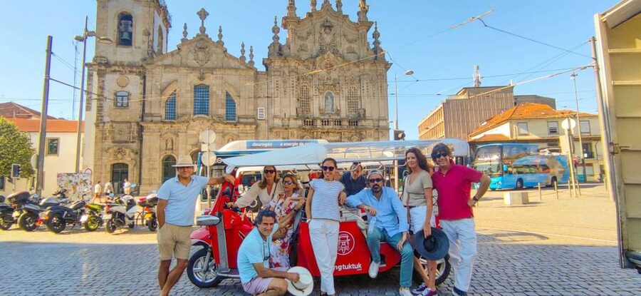 Porto: Tuk-Tuk Tour, Douro River Cruise, and Wine Tasting - Through Aliados, Santa Catarina, and Batalha
