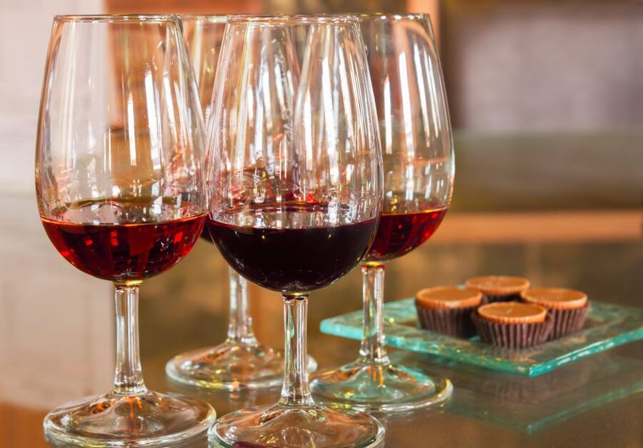 Porto: Tuk-Tuk Tour, Douro River Cruise, and Wine Tasting - Timing the package in Porto