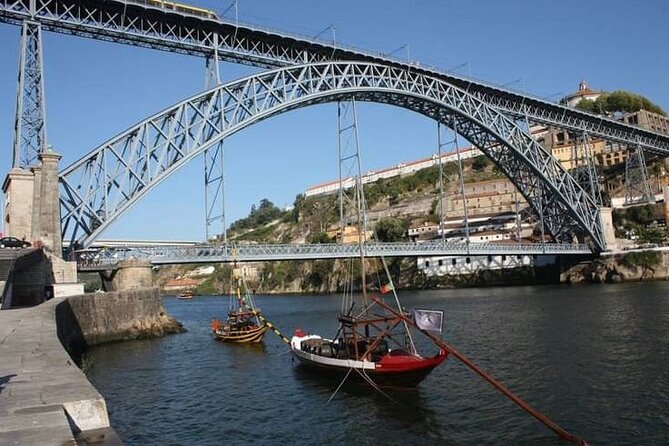 Porto, unveiling the city | walking tour | city gems - Clérigos, Livraria Lello, and the reality of short stops