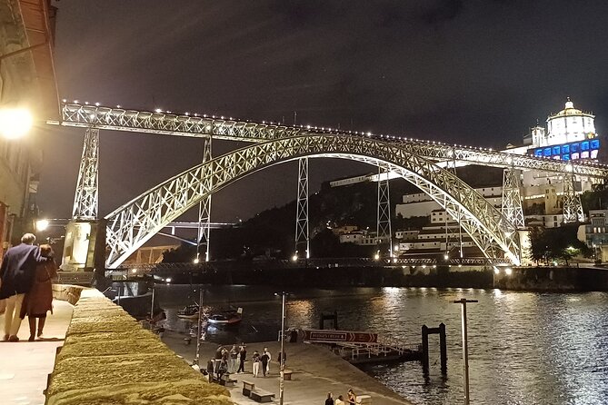 Porto, unveiling the city | walking tour | city gems - Almeida Garrett and Praça da República