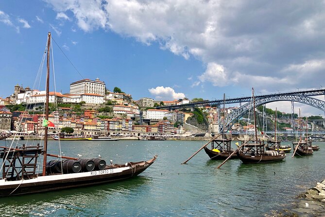 Porto Walking Tour - Cordoaria Garden, the courthouse, and Salazar’s dictatorship