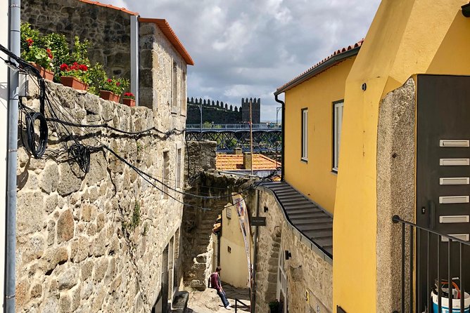 Porto Walking Tour - Vitória Viewpoint and the wars that shaped Porto