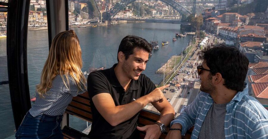 Porto: Walking Tour, Lello Bookshop, Boat and Cable Car - The guide makes the biggest difference