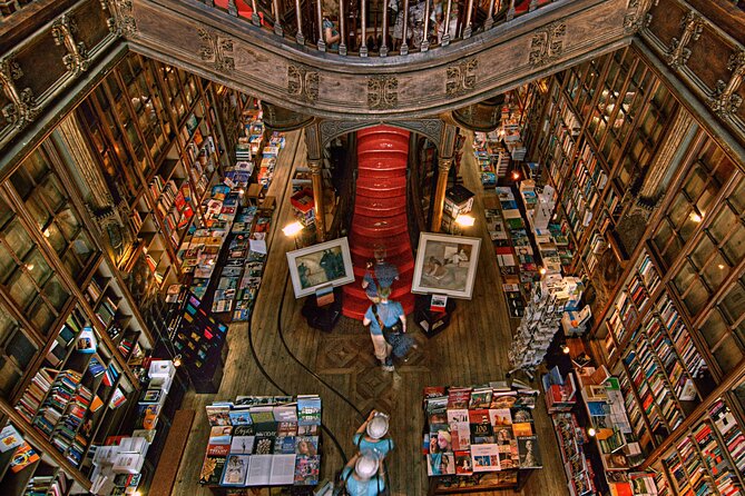 Porto Walking Tour, Lello Bookshop, River Cruise and Cable Car - Crossing to Gaia and cruising the Douro
