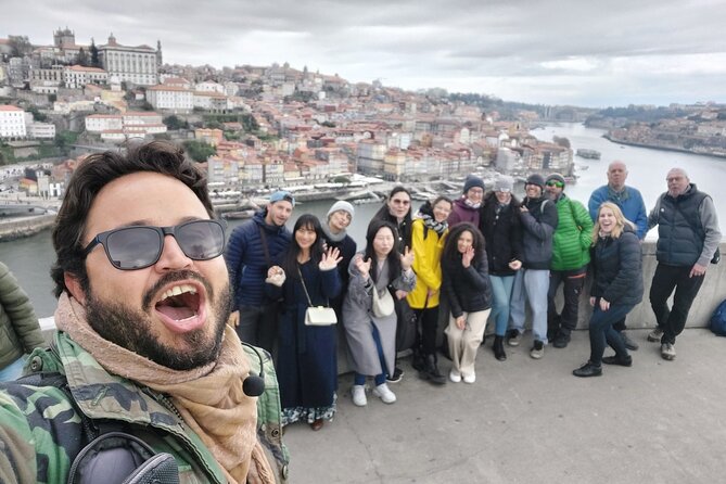 Porto Walking Tour - The Perfect Introduction to the City - Praça Gomes Teixeira and the heart of the center