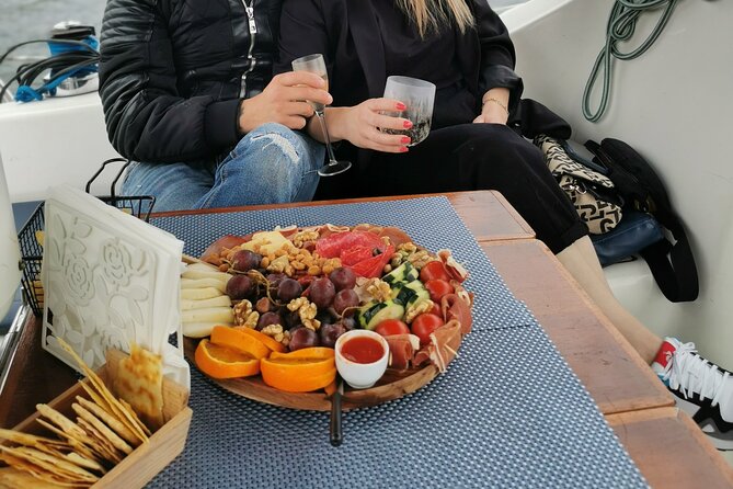 Porto: Wine and cheese tasting on a sailboat on the Douro River - Ribeira and the Porto waterfront