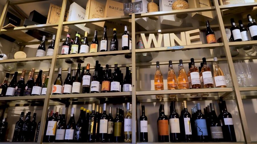 Porto: Wine Tour & One Hour Fado Show | All Included - Why this Porto evening works