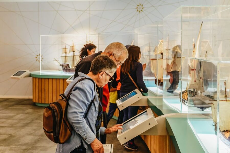 Porto: World of Discoveries Entry Ticket - Language support and accessibility