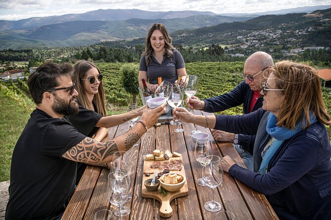 Premium Tasting | Quinta de Santa Cristina Vinho Verde - Key points to know before booking
