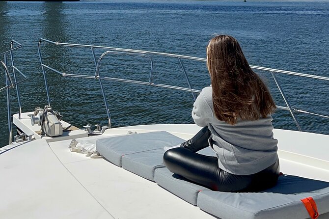 Premium Yacht Tour on the Douro - A private start at Marina do Freixo