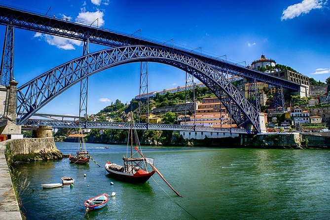Private 3-hour walking tour of Porto with official tour guide - What the private format really adds
