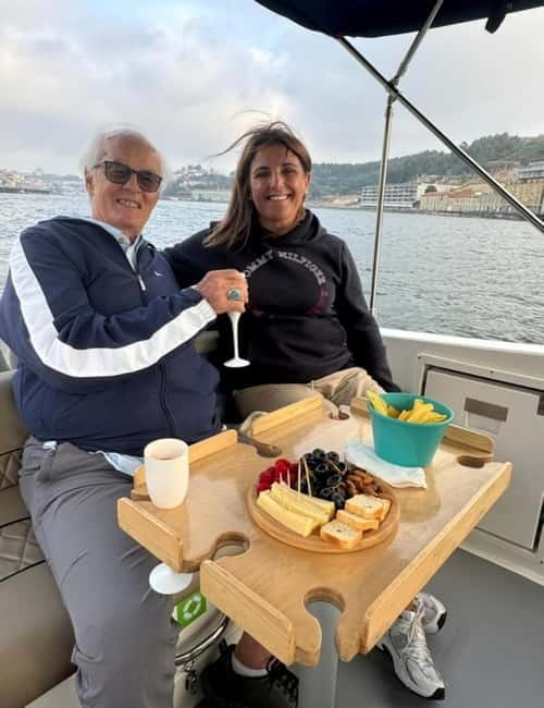 Private 6 Bridges Cruise in Porto with Optional Sunset - Miragaia, Alfândega, and the riverfront west of Porto