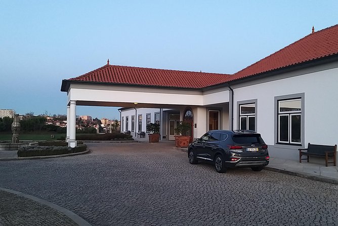 Private Airport Transfer from the Airport to Porto - What the $62.88 fare really buys you