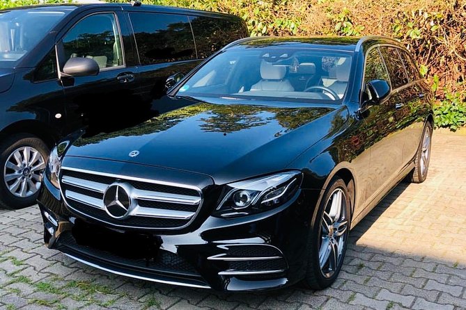 Private Airport Transfer: Porto (24/7 Mercedes VIP Service) - The 30-minute ride into Porto