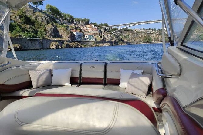 Private Boat Tour 6 Bridges and Ribeira option Sunset up to 6px - Starting at Marina da Afurada