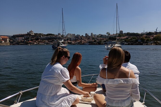 Private Boat Tour 6 Bridges and Ribeira option Sunset up to 6px - The route from Foz to the Infante Bridge