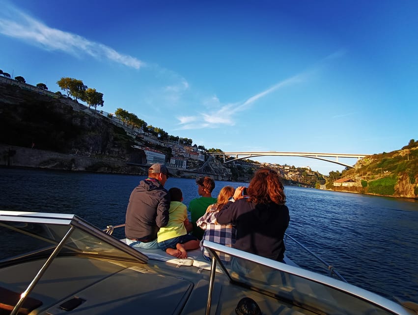 Private boat tour: 6 Bridges, Gondomar,Douro with Sunset Opt - Arrábida Bridge and the river’s western gateway