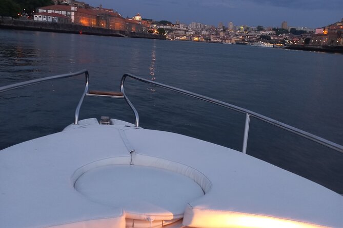 Private Boat Tour on the Douro River at Sunset - Sunset at the Douro estuary
