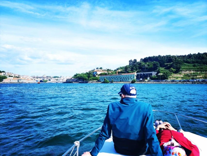 Private Boat Trip for 2 with Tasting in Porto -Sunset Option - From Afurada to Foz do Douro