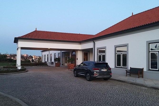 Private Chauffeur Service and Executive Car Hire - 4 Hours Custom - What four hours can realistically cover