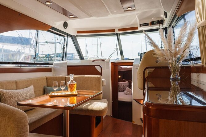 Private Cruise on Luxury Yacht in Porto - Why Porto looks different from a private yacht