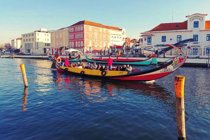 Private Cultural Tour Aveiro and Coimbra from Porto - Barra lighthouse and the Atlantic coast