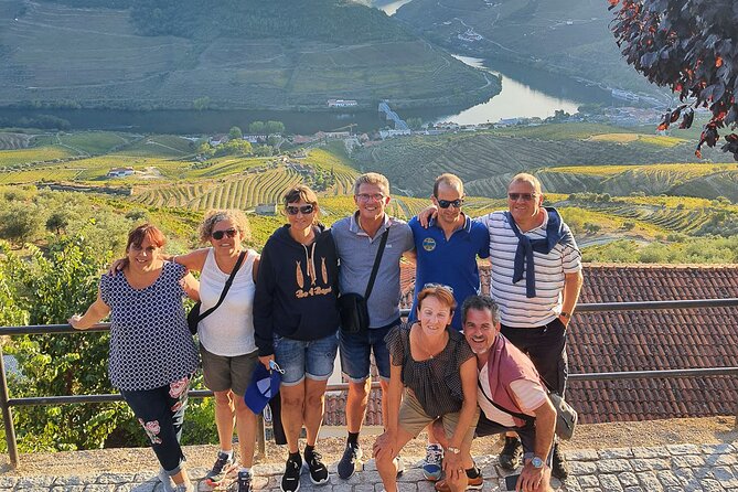 Private Douro and Porto 4x4 Tour with Wine Tasting and Boat Trip - Starting in Pinhão and getting your bearings