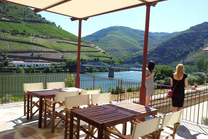Private Douro Valley Wine Tour: 2 Wine Estates, Lunch and Cruise - Why this Douro Valley day works so well from Porto