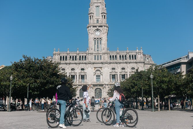 Private Electric Bike Tour in Oporto - São Bento and the upper city