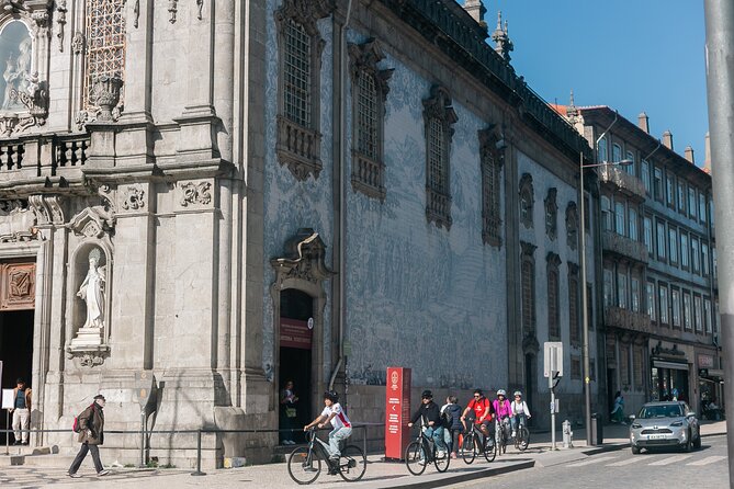 Private Electric Bike Tour in Oporto - Crossing the Douro toward Gaia
