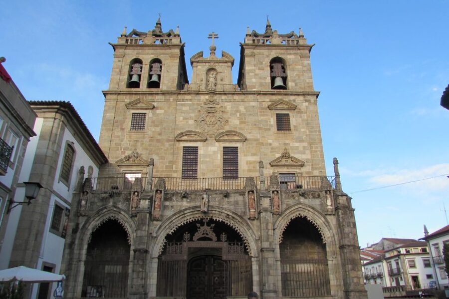 Private Half-Day Braga City Tour - Who should book this experience?