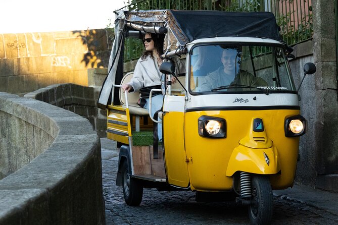 Private Port: Tuk Tuk and boat with local guides - Why this combination works in Porto