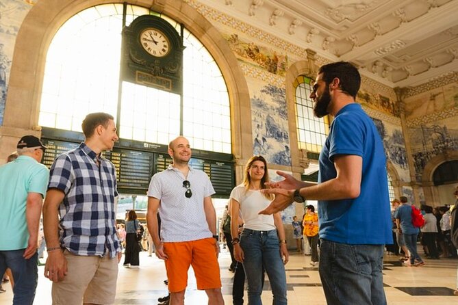PRIVATE Porto walking tour with historian - Inside Porto Cathedral