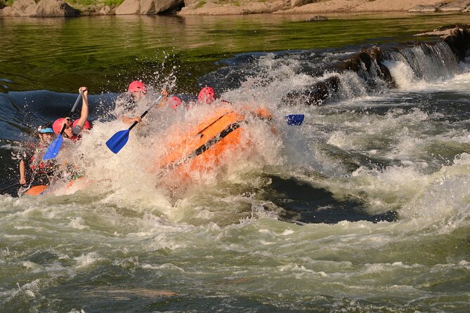 Private Rafting Experience in Melgaço - The Alvarinho finish at Quintas de Melgaço