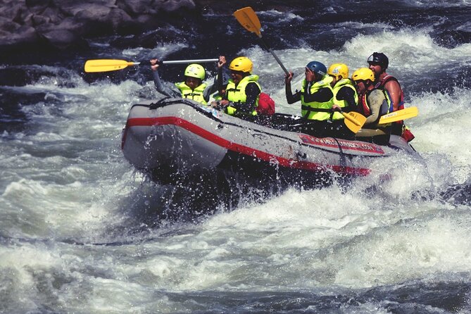 Private Rafting on the Minho River - Rafting beside an international border
