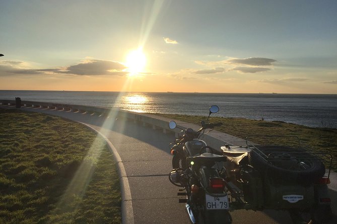 Private Sidecar Sunset & Drinks! - Toasting sunset at Serra do Pilar