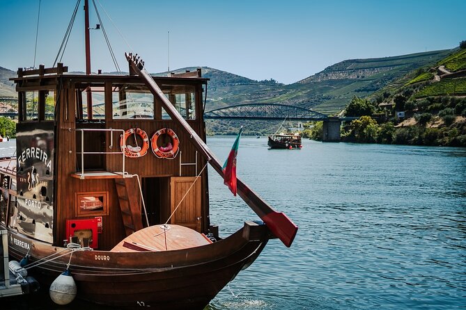 Private tour from Porto to Duoro Valley (Peso da Regua & Pinhao) - Vehicle size and comfort for your group