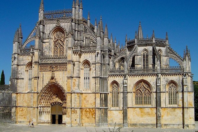 Private Tour through Tomar, Fátima, and Batalha historical sites - The Basilica of the Holy Trinity adds a modern contrast