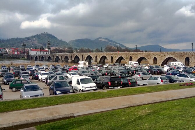 Private tour to Ponte de Lima, Vinho Verde region - Ponte de Lima’s town traditions and civic center