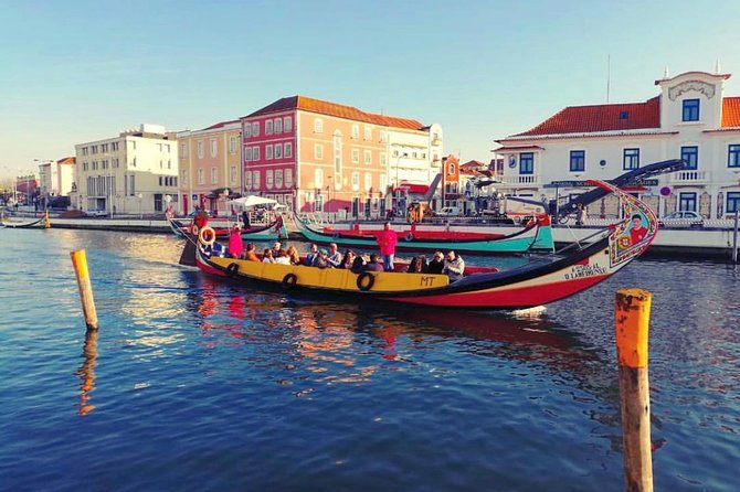 Private transfer from Oporto to Lisbon or Lisbon to Oporto - Fátima: a focused religious stop