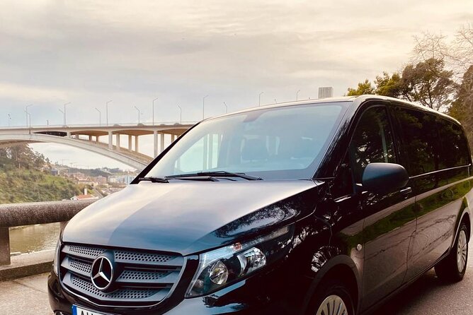 Private transfer from Porto to Braga or Guimarães - A Simple Start at Porto Airport