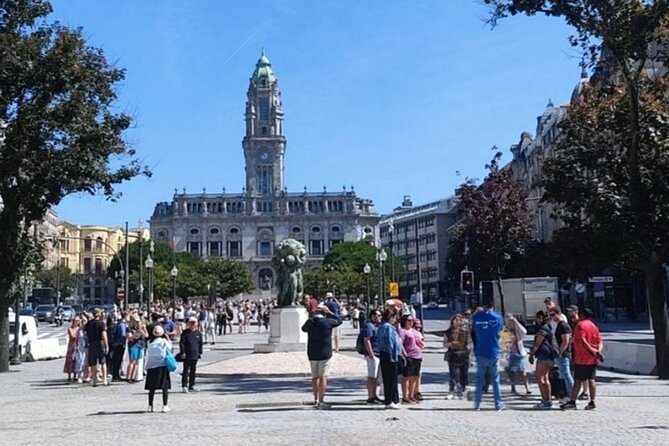 Private Walking Tour in Porto with Photo & Proof of Doce Local (3h) - Rivoli, Praça D. João I, and Avenida dos Aliados