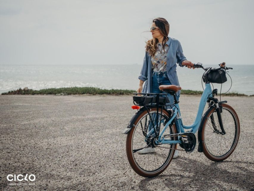 Rent an Electric Bike with Bosch motor - The Atlantic cycle lane toward Matosinhos