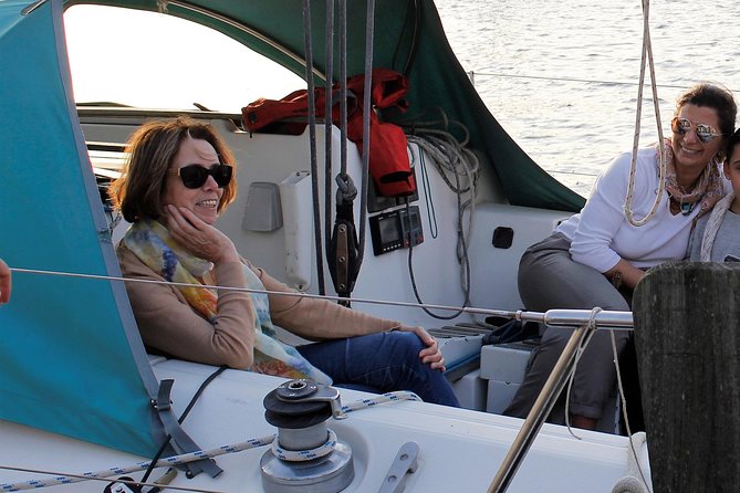 Sailing boat trip on the coast of Porto and on the river Douro - Seeing Matosinhos and Porto from offshore