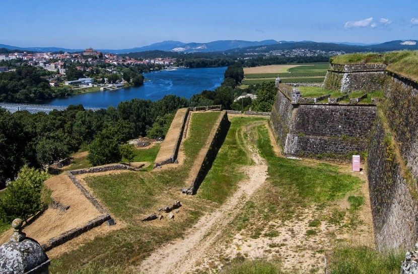 Santiago de Compostela Full-Day Tour From Porto - Why Santiago makes a strong day trip from Porto