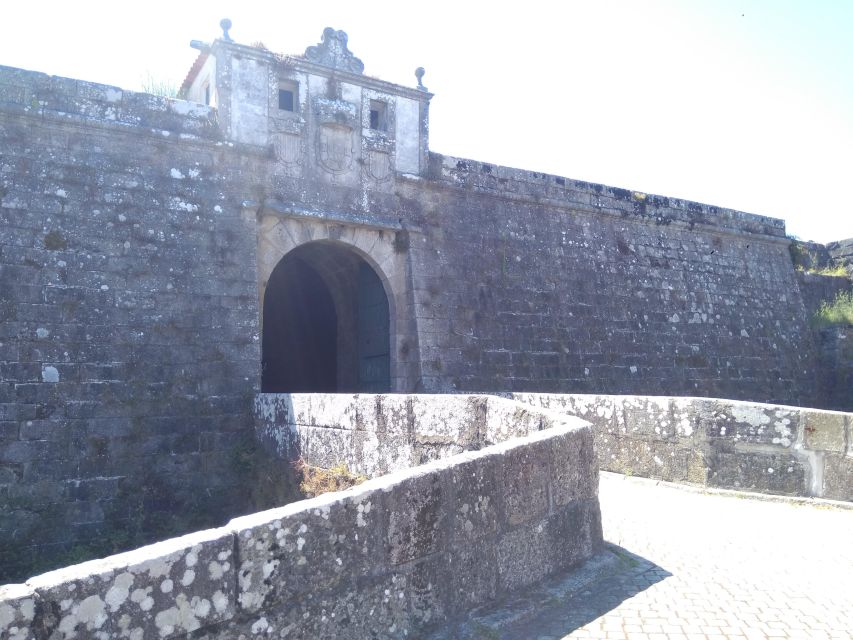Santiago de Compostela & Valença - Private tour from Porto - Lunch and the afternoon walk
