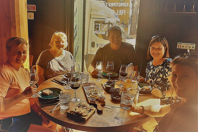 Semi - Private Oporto Food Tour - A quick look at Fonte dos Aliados