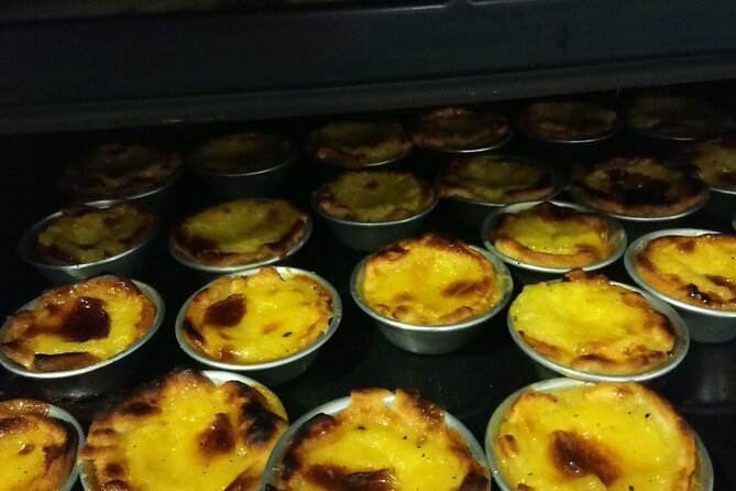 Shopping, cooking and eating together at my home in Porto - Who will enjoy this Porto cooking workshop
