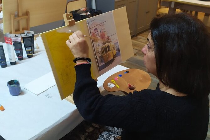 Small Painting Group with a Local Artist in Porto - Is $52.36 a fair price?