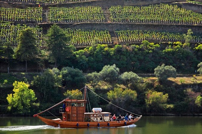 Taste the Douro - Vintage Experience - A short bridge stop with a useful change of view